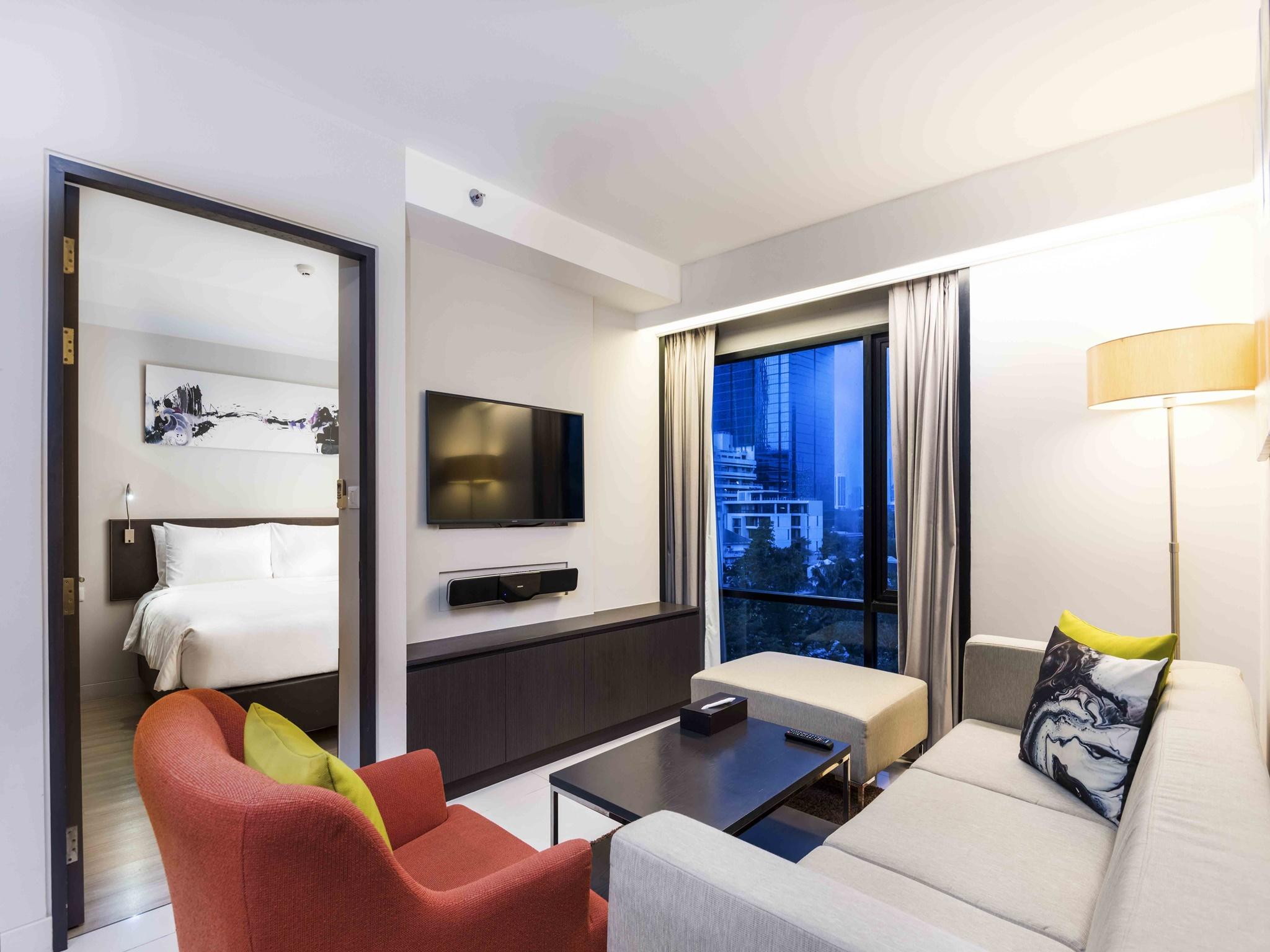 Maitria Hotel Sukhumvit 18 Bangkok - A Chatrium Collection Exterior foto