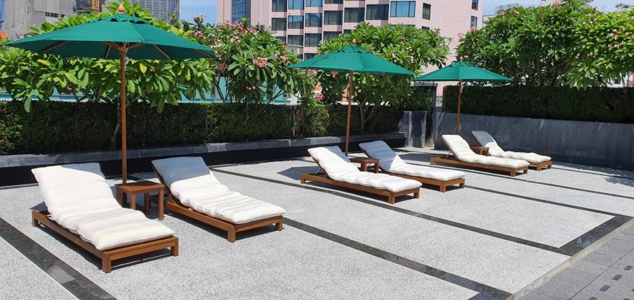 Maitria Hotel Sukhumvit 18 Bangkok - A Chatrium Collection Exterior foto