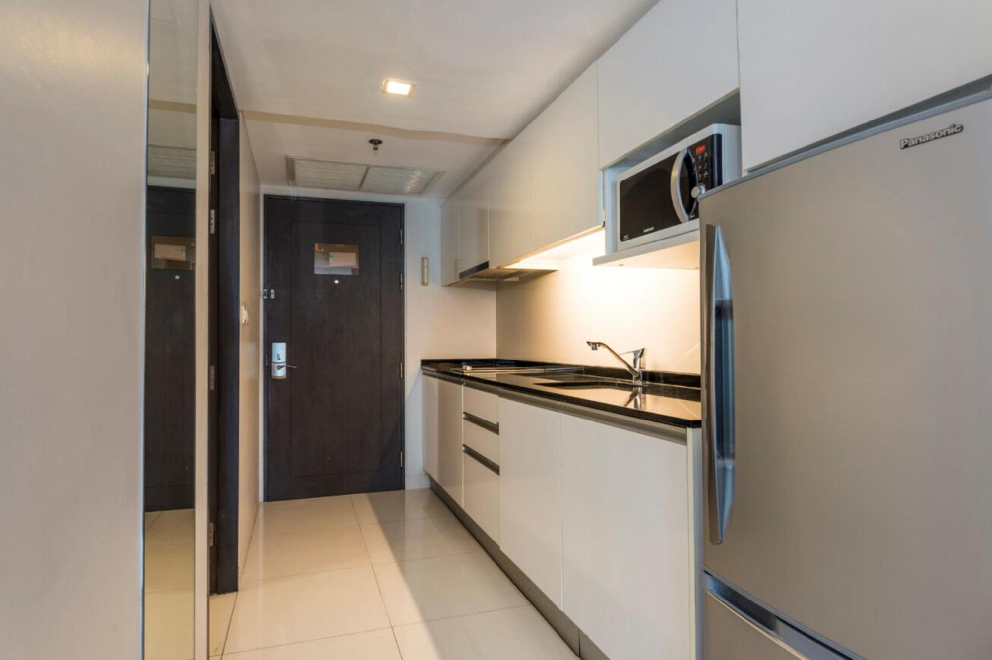 Maitria Hotel Sukhumvit 18 Bangkok - A Chatrium Collection Exterior foto